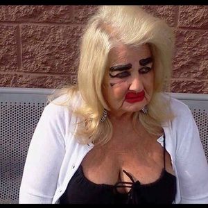 Meet your Posher, Morena